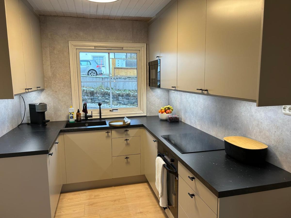 Arctic 3 Room Apartment - Aurora View - Free Parking ترومسو المظهر الخارجي الصورة
