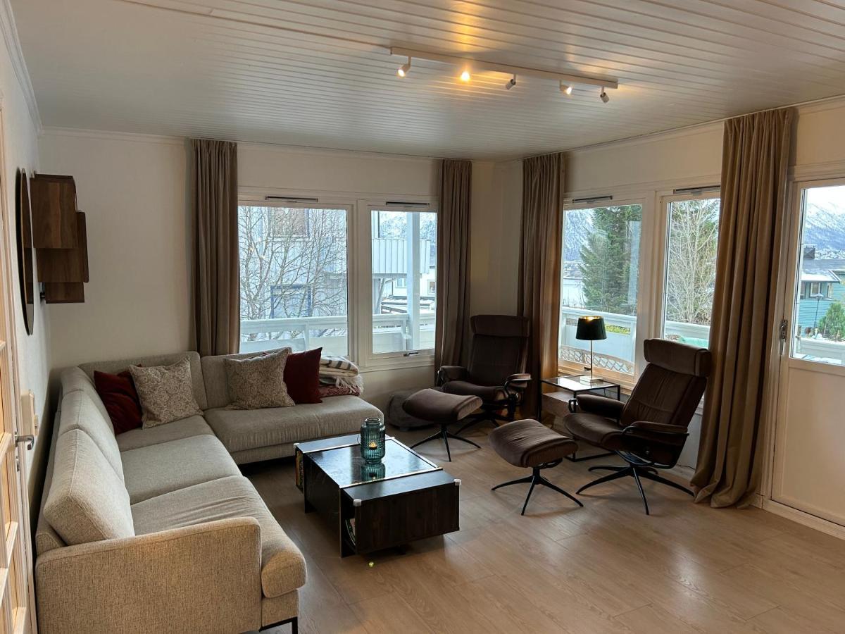 Arctic 3 Room Apartment - Aurora View - Free Parking ترومسو المظهر الخارجي الصورة